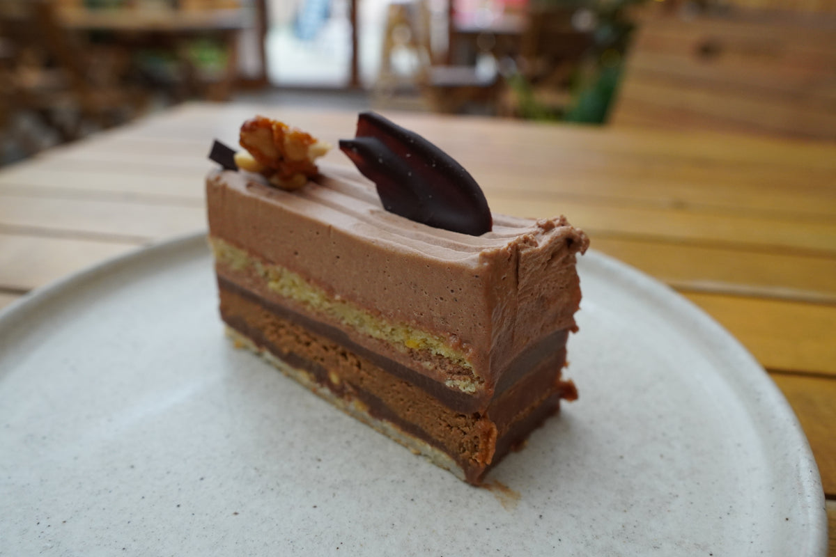 Peanut Praline Cake - Great Taste Award 2023