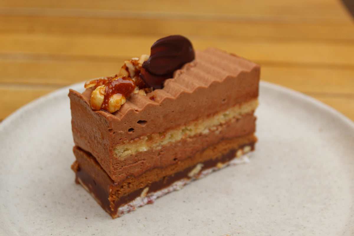 Peanut Praline Cake - Great Taste Award 2023