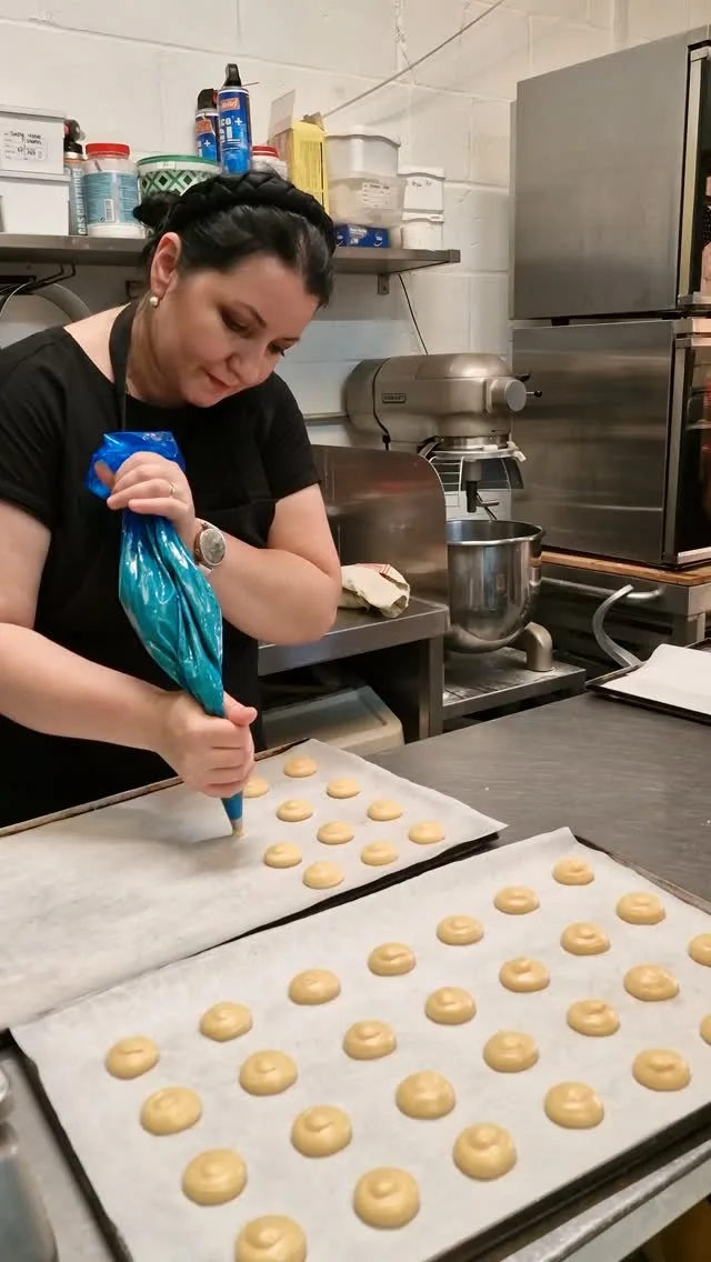 Every perfect canapé starts with a steady hand.  Watch Geanina piping fresh choux pastry from scratch – the foundation of our light, buttery mini canapés.  Each one is hand-piped with care before being baked to golden perfection.  No shortcuts. Just proper pastry craftsmanship, made fresh every day at Prestige Patisserie. 🥐💛  Which filling would you choose? 👇  🥂 Smoked Salmon & Chives
🍗 Chicken Mayo
🍄 Truffle & Cheese  📍Prestige Patisserie, North London